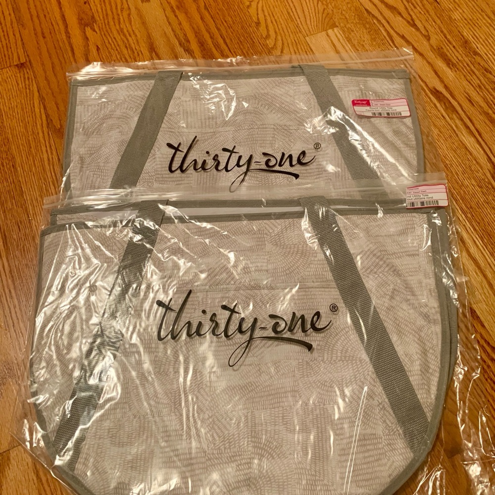 Thirty-One Round Utility Tote Desert Dash NWT (Set of 2)
